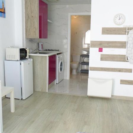 Apartamento En Centro A 150M Del Mar Apolo B トレビエハ エクステリア 写真